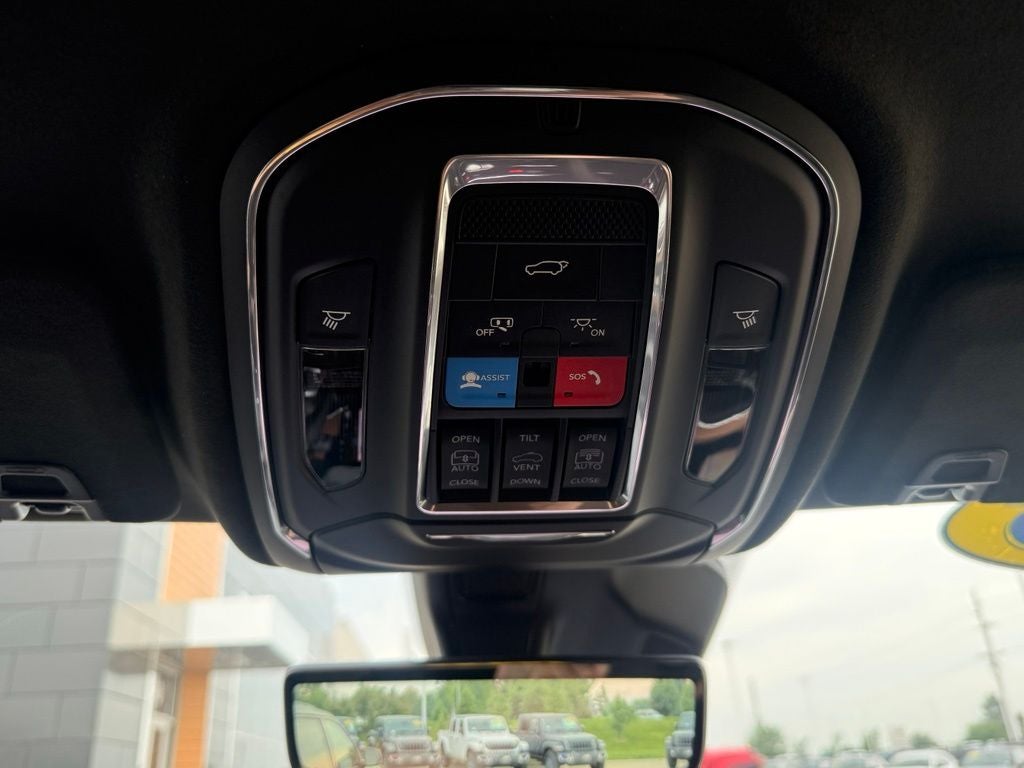 2026 Jeep Grand Cherokee GRAND CHEROKEE SUMMIT 4X4