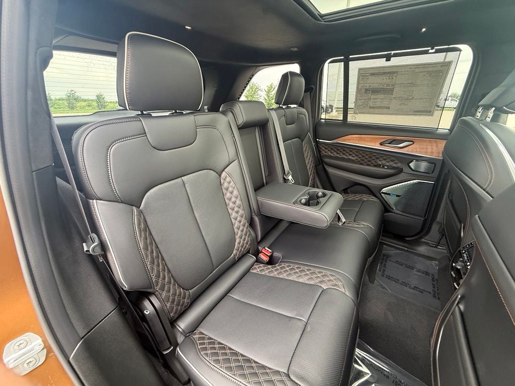 2026 Jeep Grand Cherokee GRAND CHEROKEE SUMMIT 4X4