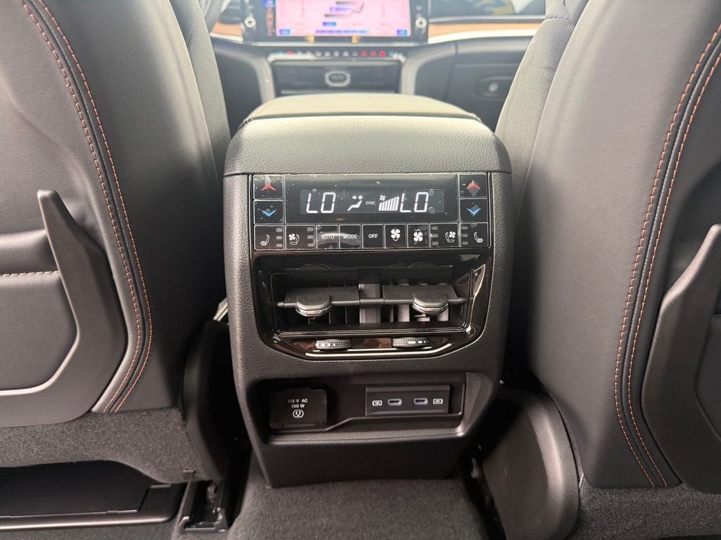 2026 Jeep Grand Cherokee GRAND CHEROKEE SUMMIT 4X4