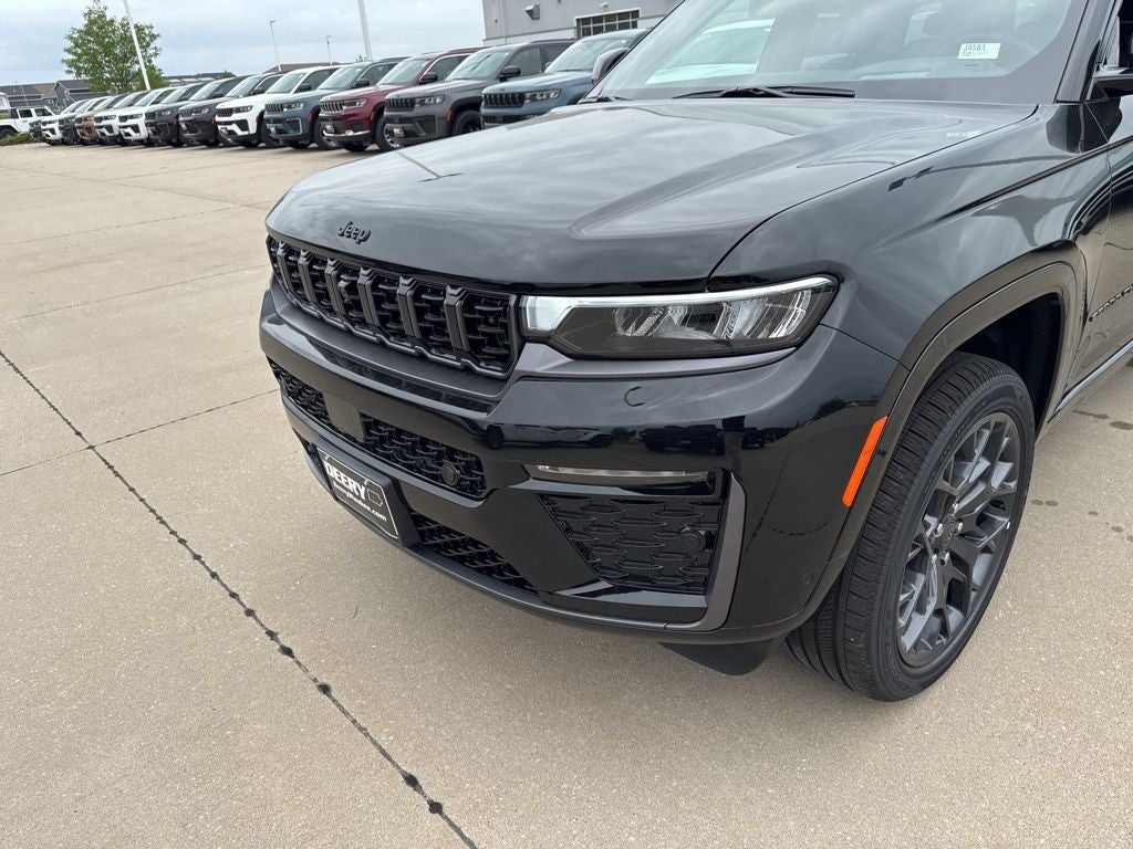 2026 Jeep Grand Cherokee GRAND CHEROKEE SUMMIT 4X4