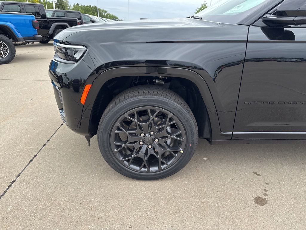 2026 Jeep Grand Cherokee GRAND CHEROKEE SUMMIT 4X4