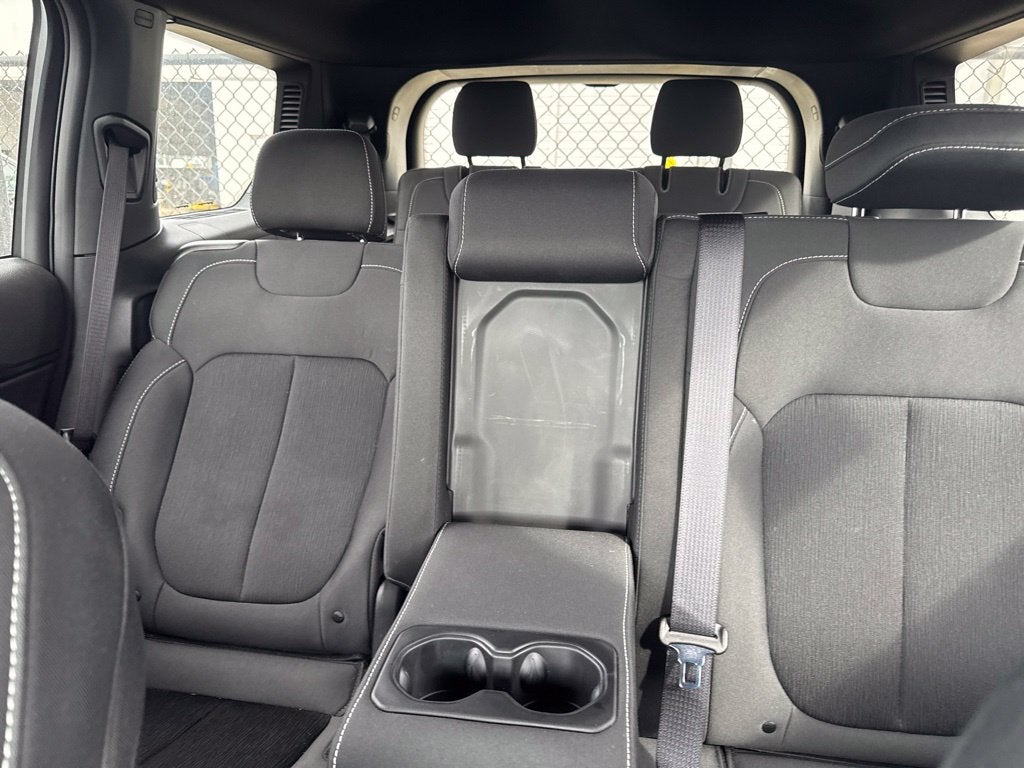 2025 Jeep Grand Cherokee L Laredo 4x4