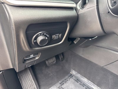 2025 Jeep Grand Cherokee L Laredo 4x4