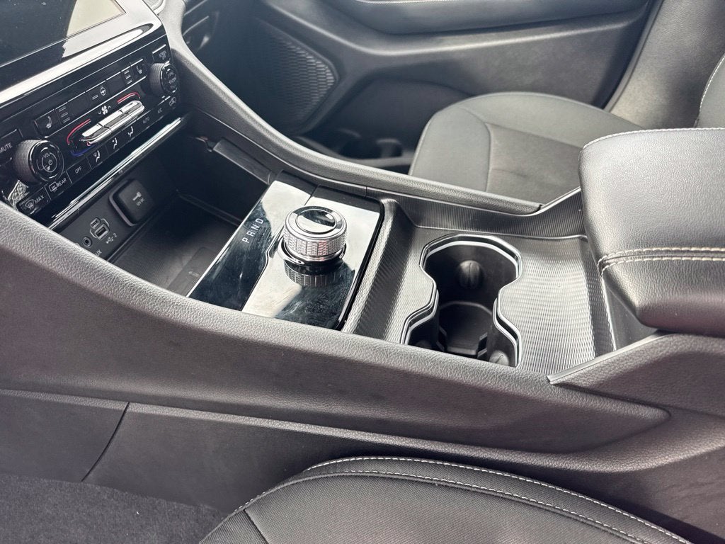2025 Jeep Grand Cherokee L Laredo 4x4