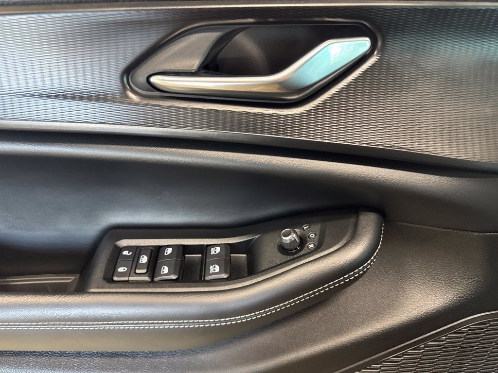 2025 Jeep Grand Cherokee L Laredo 4x4