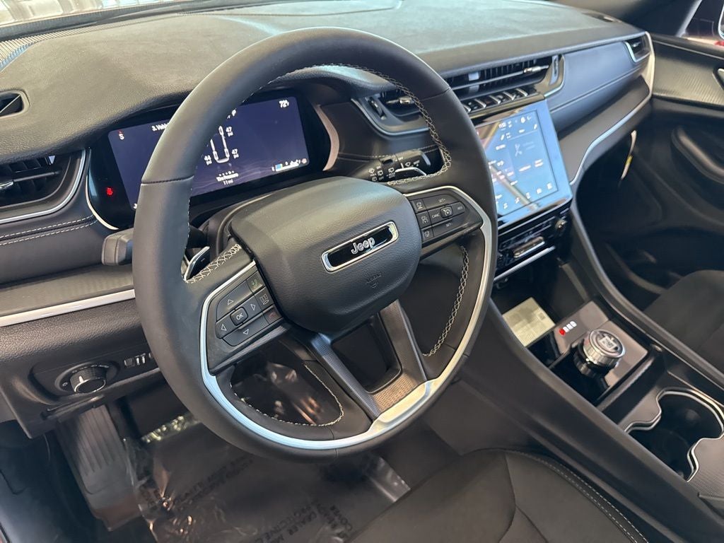 2026 Jeep Grand Cherokee GRAND CHEROKEE L LAREDO X 4X4