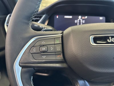 2026 Jeep Grand Cherokee GRAND CHEROKEE L LAREDO X 4X4