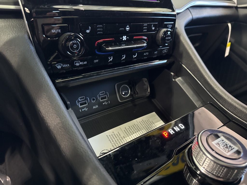 2026 Jeep Grand Cherokee GRAND CHEROKEE L LAREDO X 4X4