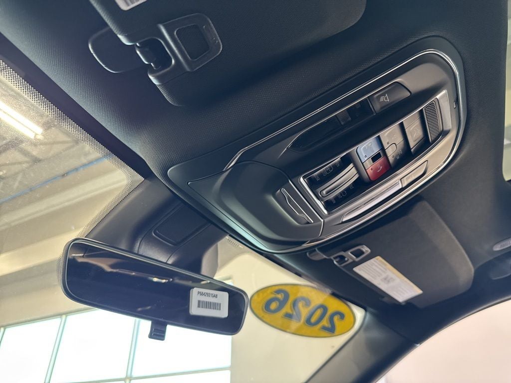 2026 Jeep Grand Cherokee GRAND CHEROKEE L LAREDO X 4X4