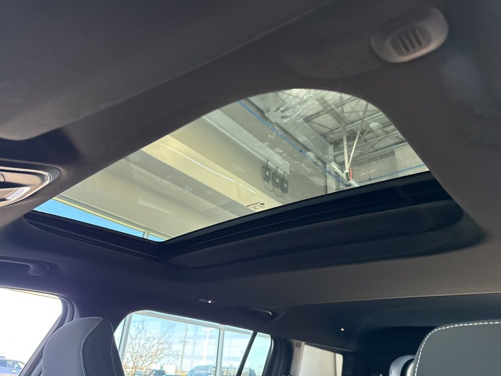 2026 Jeep Grand Cherokee GRAND CHEROKEE L LAREDO X 4X4