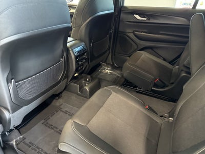 2026 Jeep Grand Cherokee GRAND CHEROKEE L LAREDO X 4X4