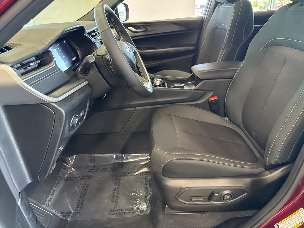 2026 Jeep Grand Cherokee GRAND CHEROKEE L LAREDO X 4X4