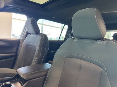 2026 Jeep Grand Cherokee GRAND CHEROKEE L LAREDO X 4X4