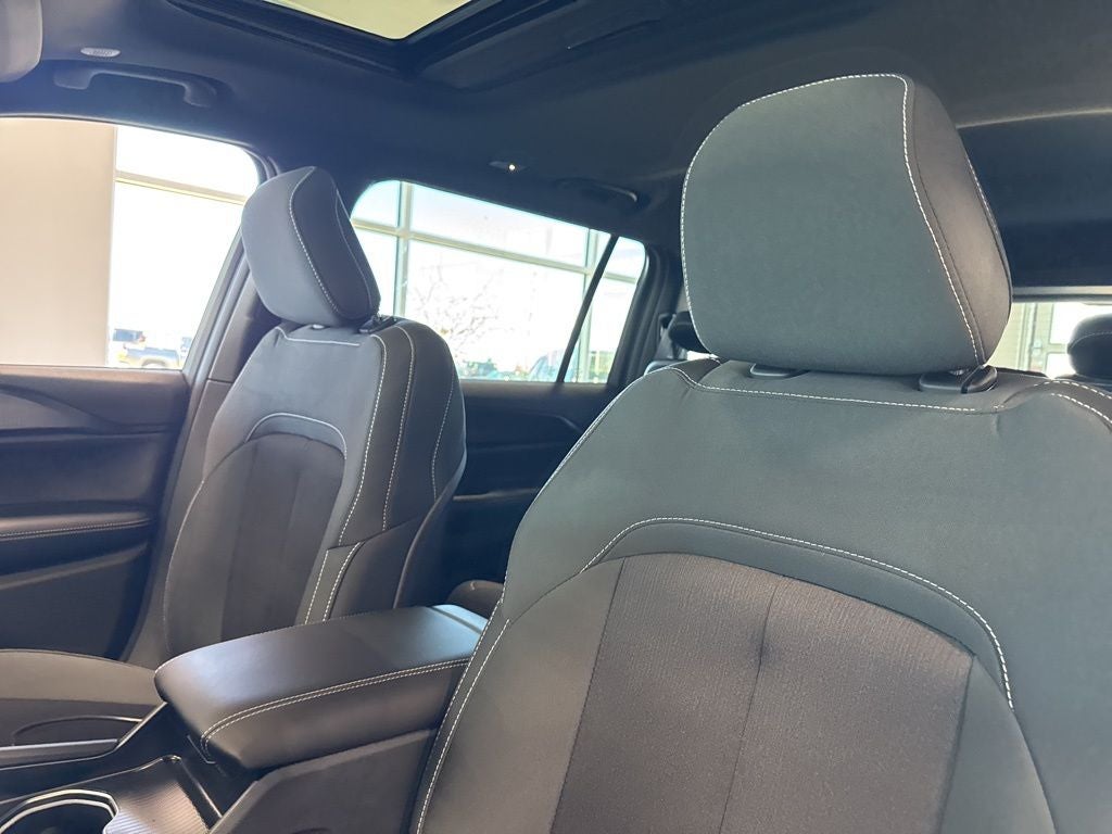 2026 Jeep Grand Cherokee GRAND CHEROKEE L LAREDO X 4X4