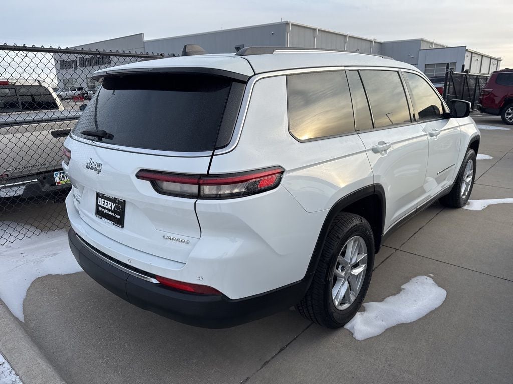 2022 Jeep Grand Cherokee L Laredo 4x4