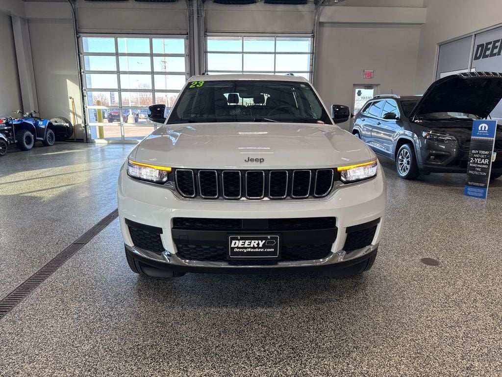 2023 Jeep Grand Cherokee L Laredo 4x4