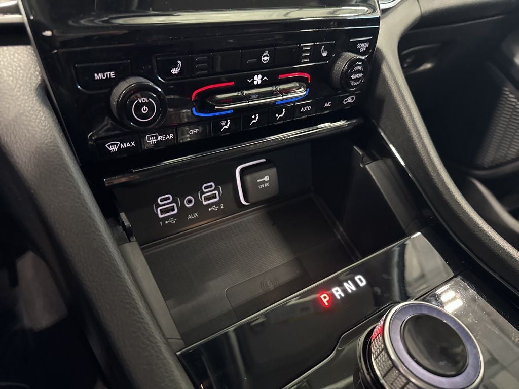 2023 Jeep Grand Cherokee L Laredo 4x4