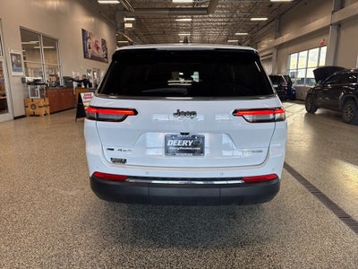 2023 Jeep Grand Cherokee L Laredo 4x4