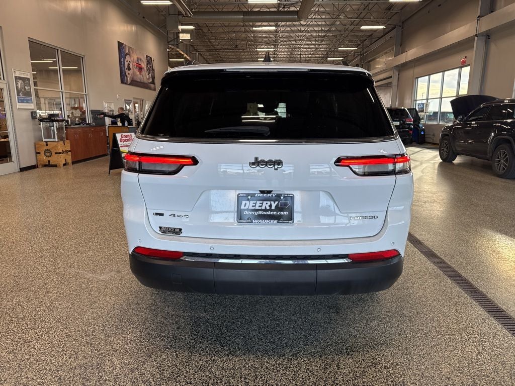 2023 Jeep Grand Cherokee L Laredo 4x4