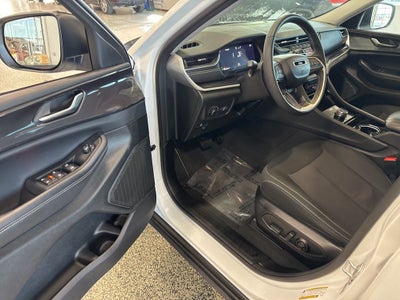 2023 Jeep Grand Cherokee L Laredo 4x4