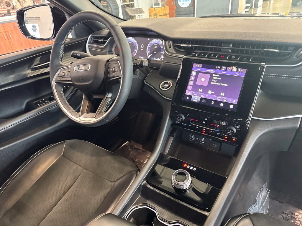 2025 Jeep Grand Cherokee L Altitude X 4x4
