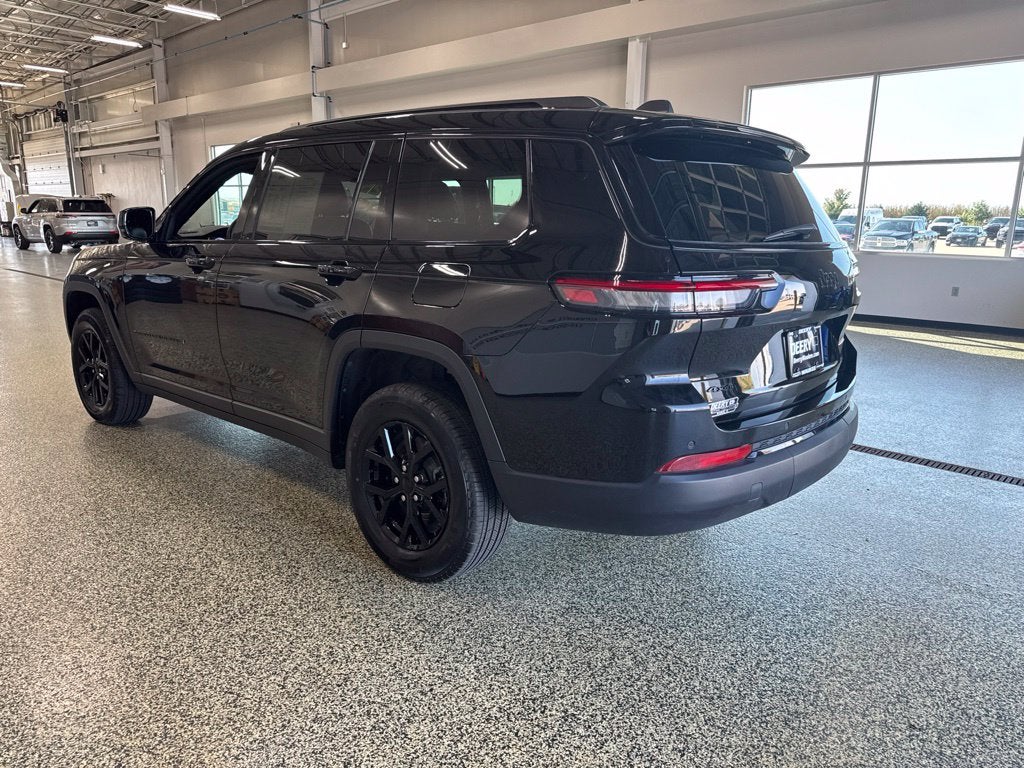 2025 Jeep Grand Cherokee L Altitude X 4x4