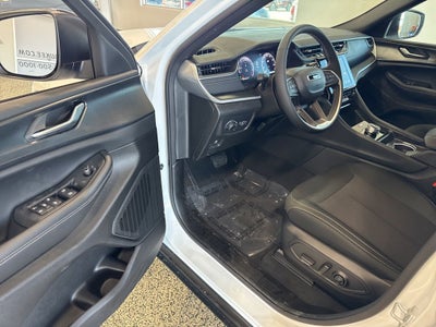 2026 Jeep Grand Cherokee GRAND CHEROKEE L LAREDO X 4X4