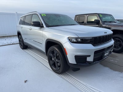 2025 Jeep Grand Cherokee L Altitude 4x4