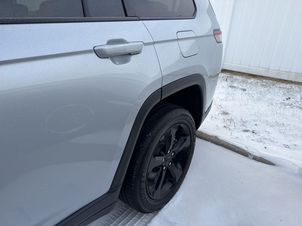 2025 Jeep Grand Cherokee L Altitude 4x4