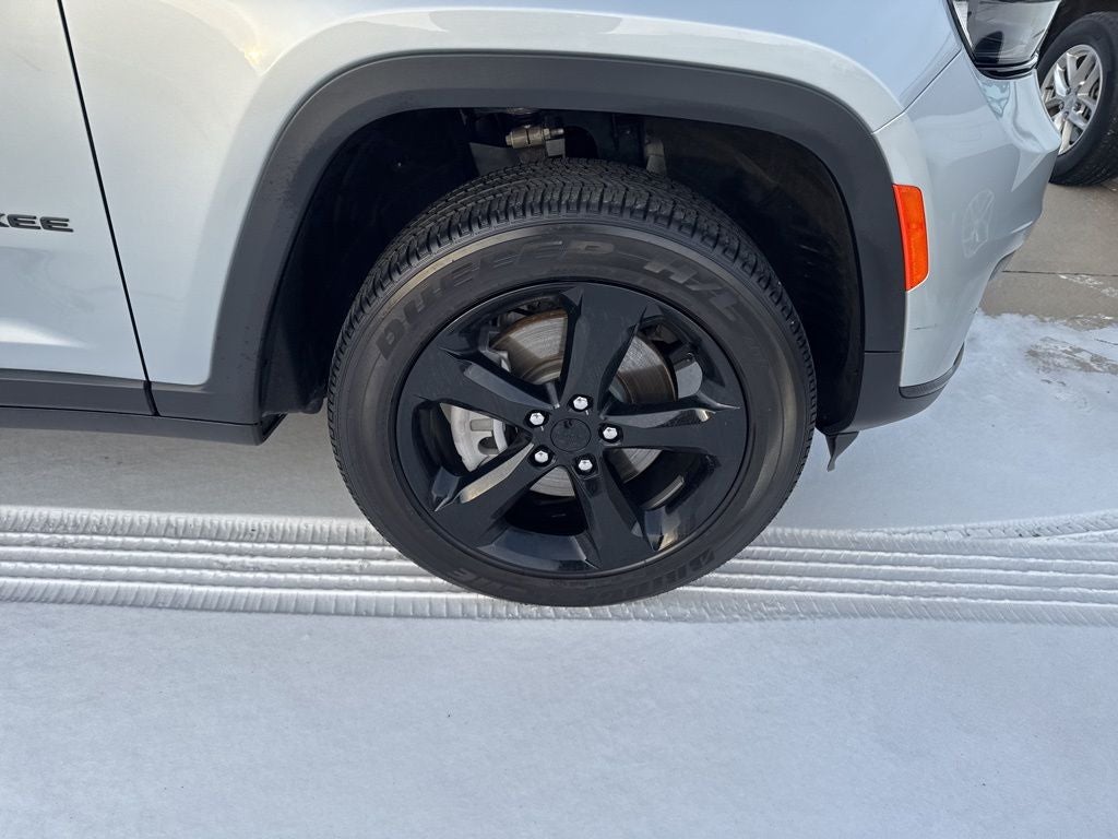 2025 Jeep Grand Cherokee L Altitude 4x4