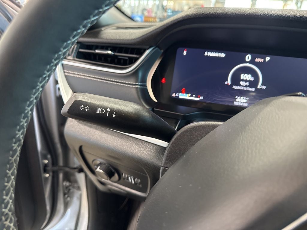 2025 Jeep Grand Cherokee L Altitude 4x4