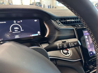 2025 Jeep Grand Cherokee L Altitude 4x4