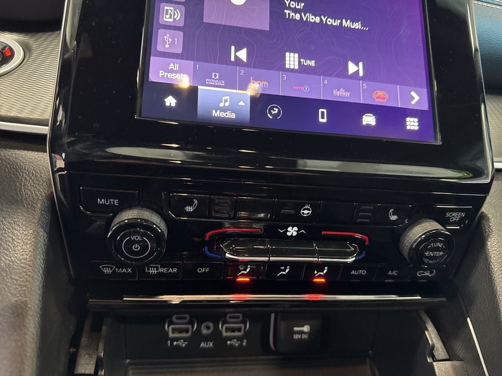 2025 Jeep Grand Cherokee L Altitude 4x4