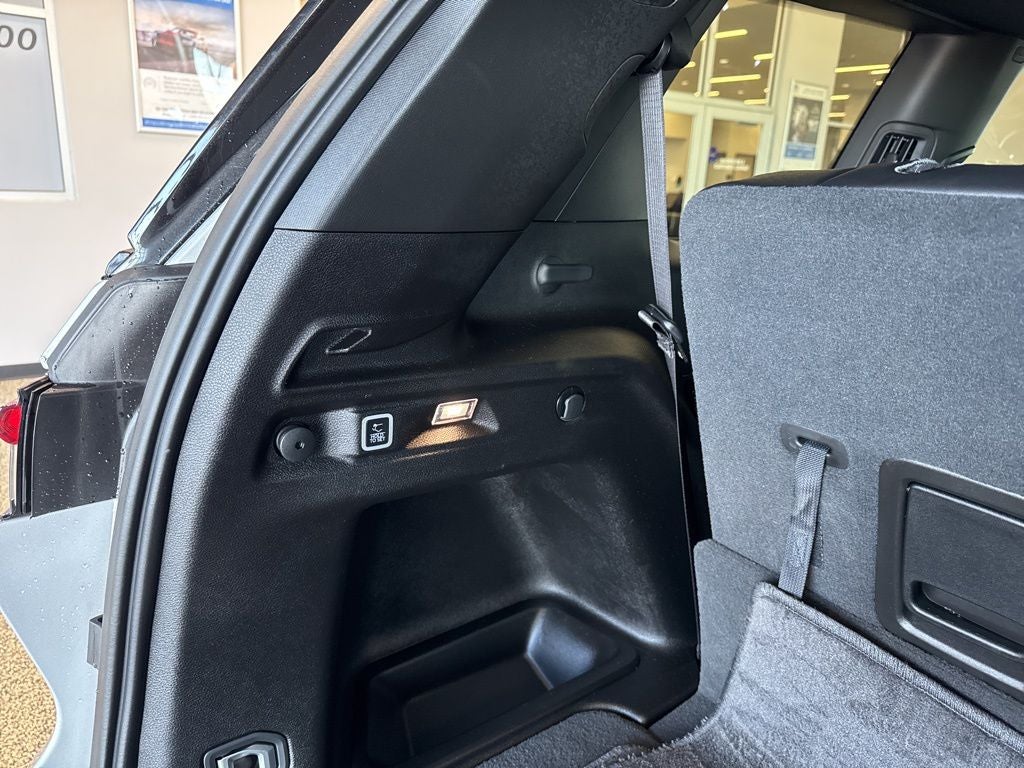 2025 Jeep Grand Cherokee L Altitude 4x4