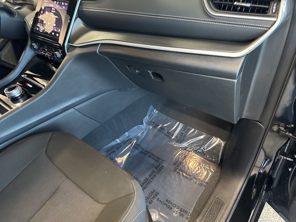 2026 Jeep Grand Cherokee GRAND CHEROKEE L LAREDO X 4X4