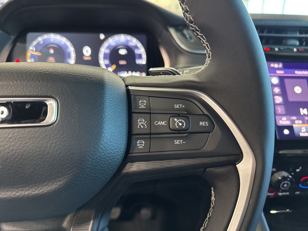 2026 Jeep Grand Cherokee GRAND CHEROKEE L LAREDO X 4X4