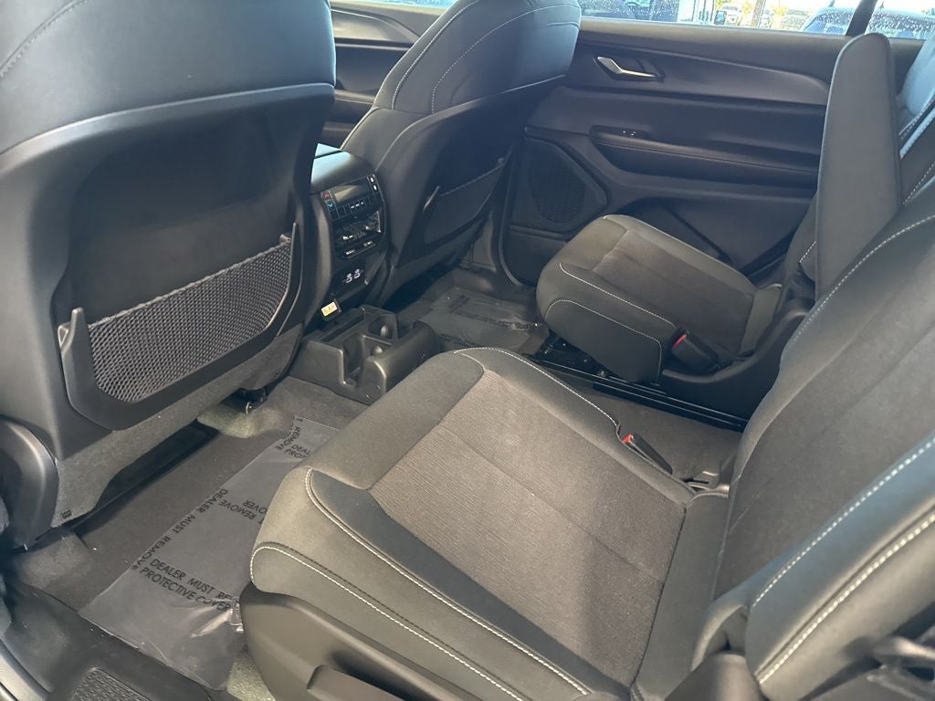 2026 Jeep Grand Cherokee GRAND CHEROKEE L LAREDO X 4X4