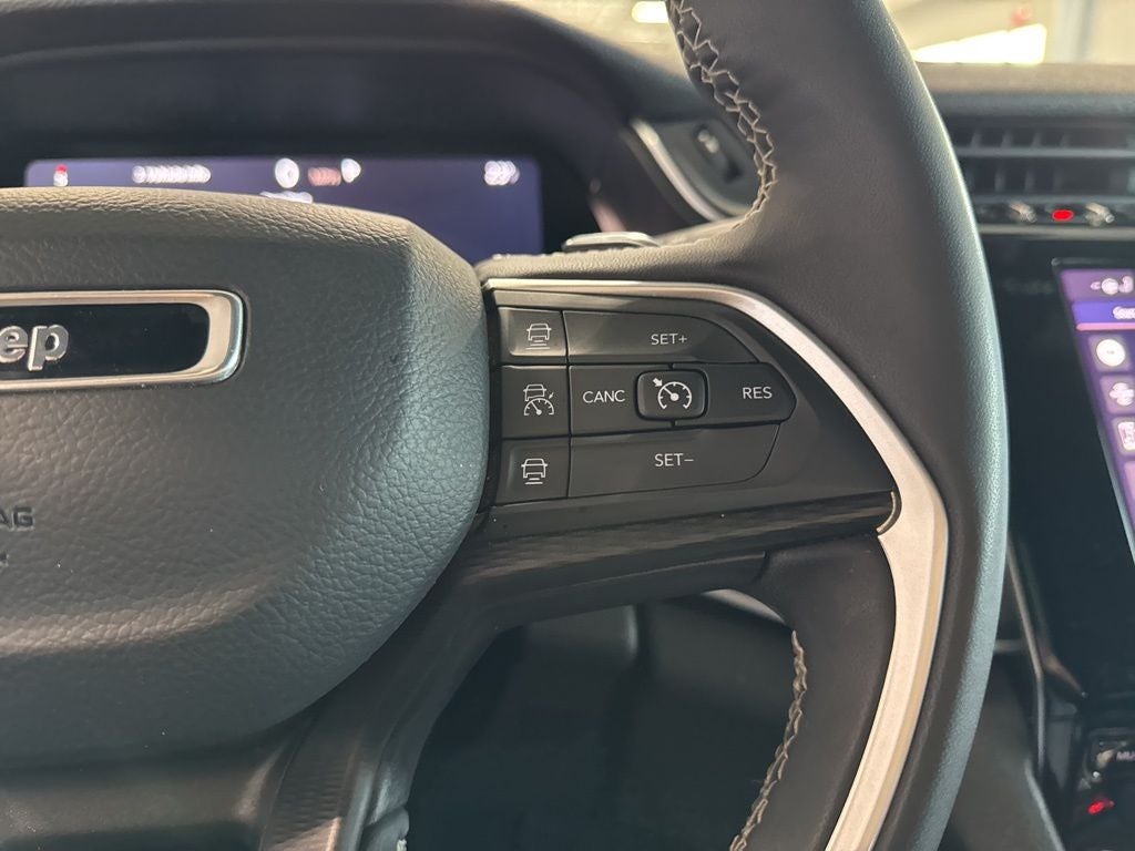 2024 Jeep Grand Cherokee L Altitude 4x4