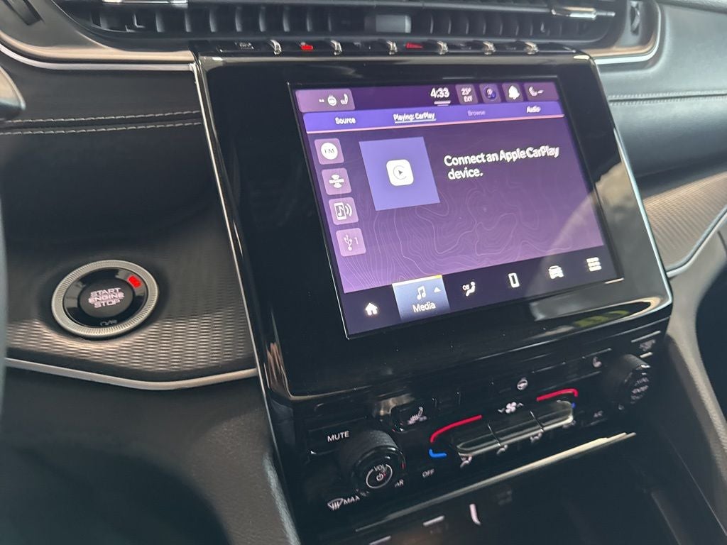 2024 Jeep Grand Cherokee L Altitude 4x4