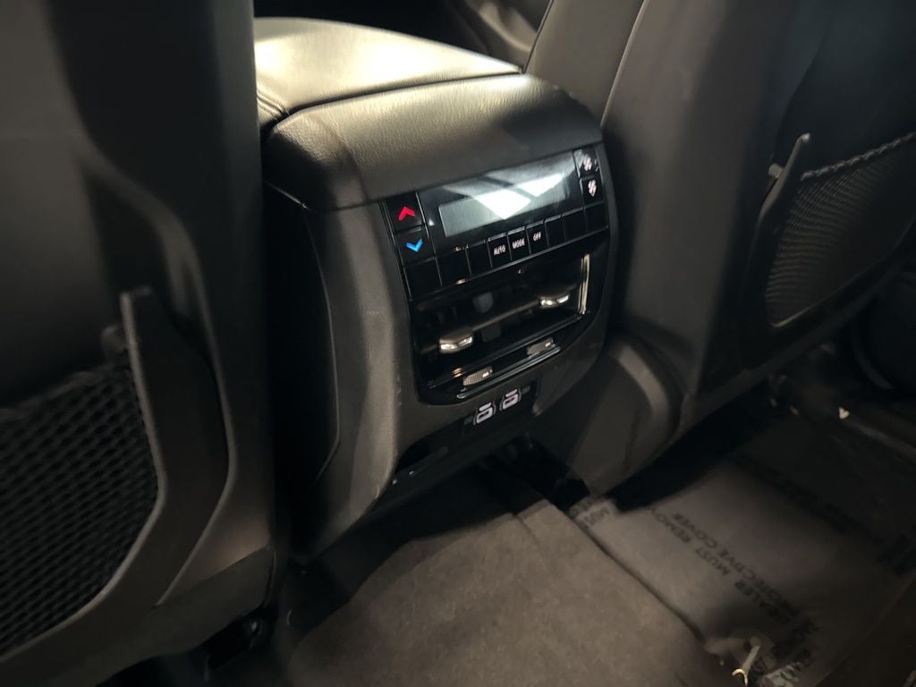 2024 Jeep Grand Cherokee L Altitude 4x4