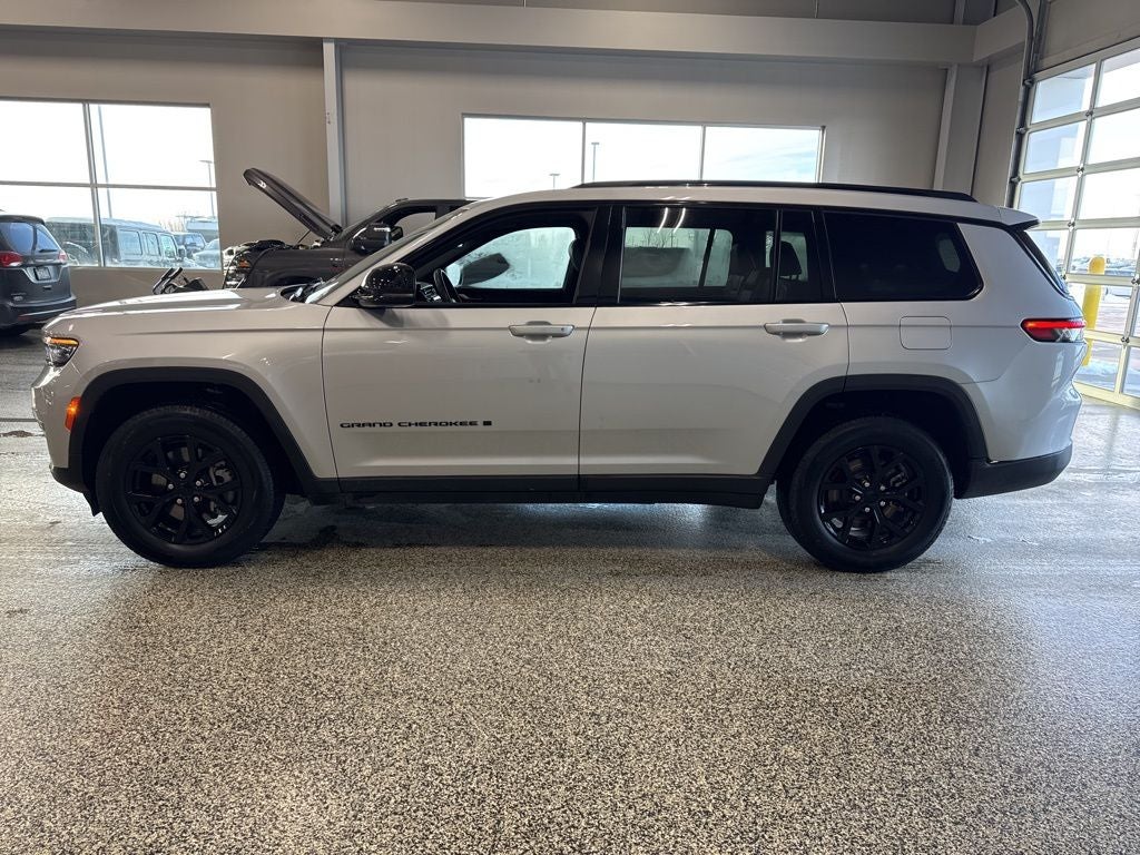 2024 Jeep Grand Cherokee L Altitude 4x4