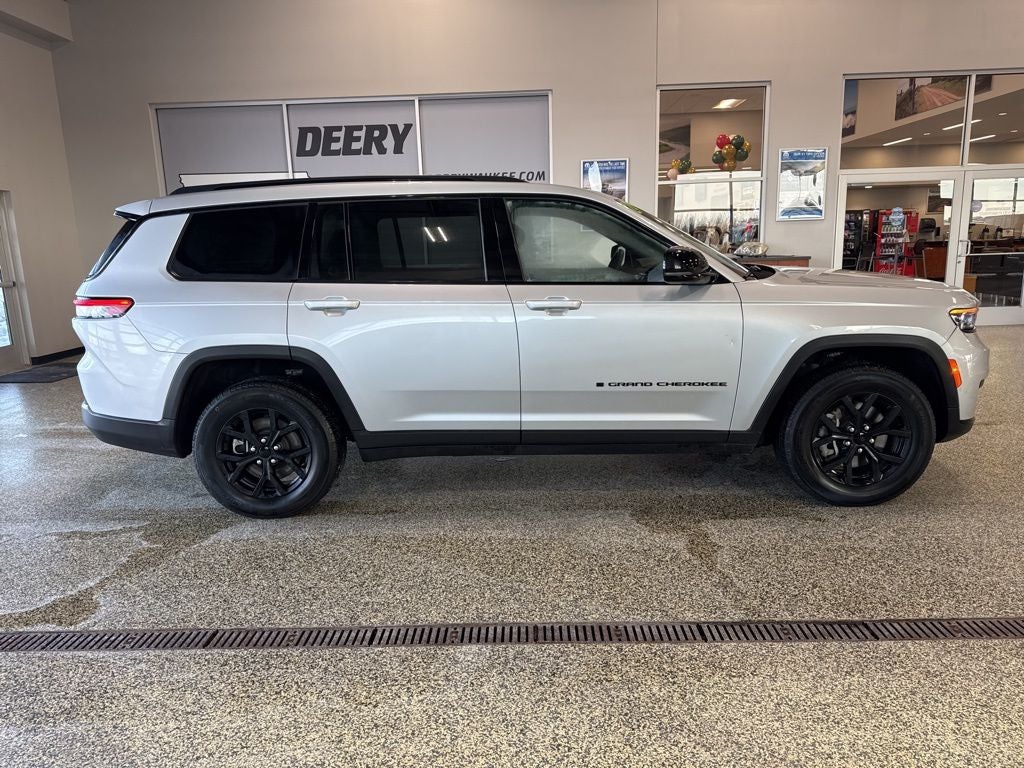 2024 Jeep Grand Cherokee L Altitude 4x4