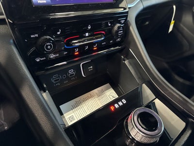 2026 Jeep Grand Cherokee GRAND CHEROKEE L LAREDO X 4X4