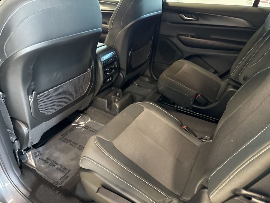 2026 Jeep Grand Cherokee GRAND CHEROKEE L LAREDO X 4X4