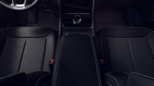 2026 Jeep Grand Cherokee GRAND CHEROKEE L LAREDO X 4X4