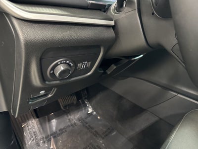 2026 Jeep Grand Cherokee GRAND CHEROKEE L LAREDO X 4X4