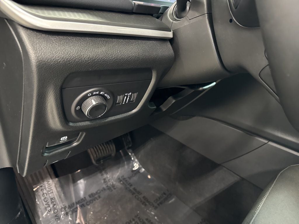 2026 Jeep Grand Cherokee GRAND CHEROKEE L LAREDO X 4X4