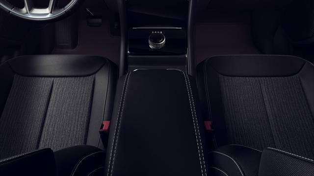 2026 Jeep Grand Cherokee GRAND CHEROKEE L LAREDO X 4X4