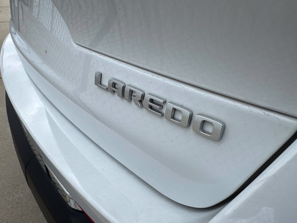 2025 Jeep Grand Cherokee L Laredo X 4x4