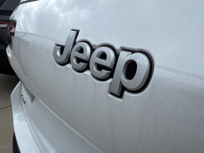 2025 Jeep Grand Cherokee L Laredo X 4x4